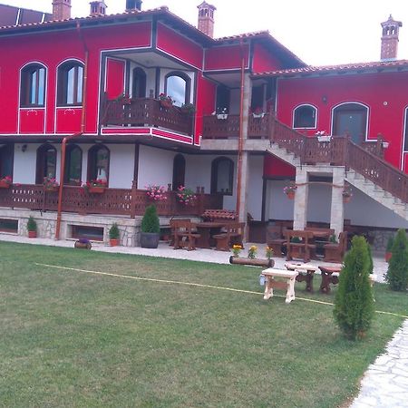 Guest House H Dzhogolanov โคปริฟชทิทซา ภายนอก รูปภาพ