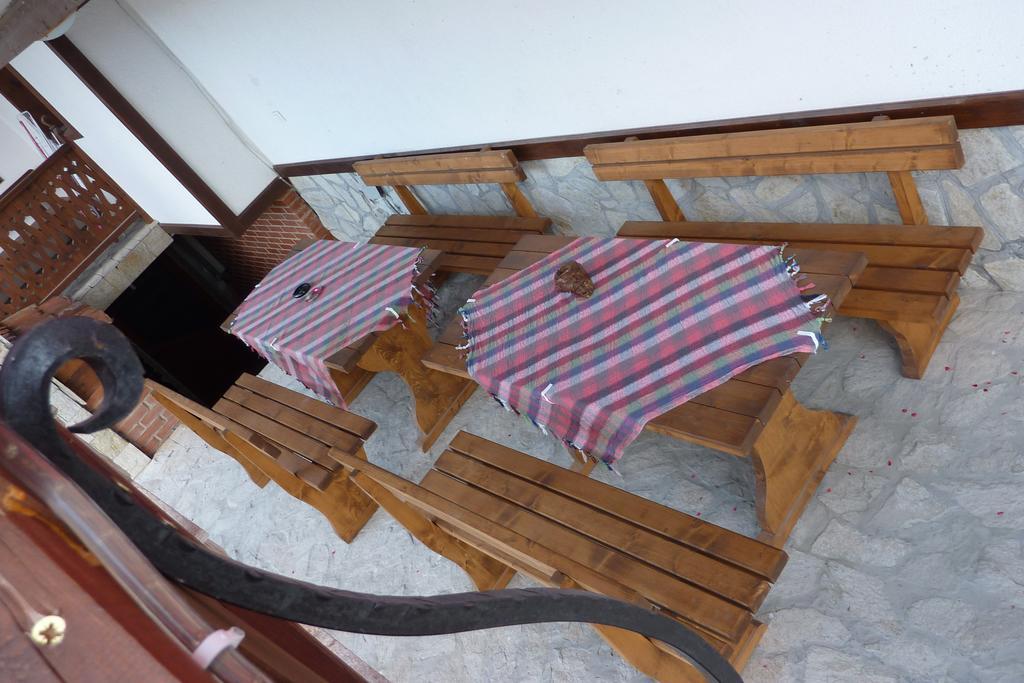 Guest House H Dzhogolanov โคปริฟชทิทซา ภายนอก รูปภาพ