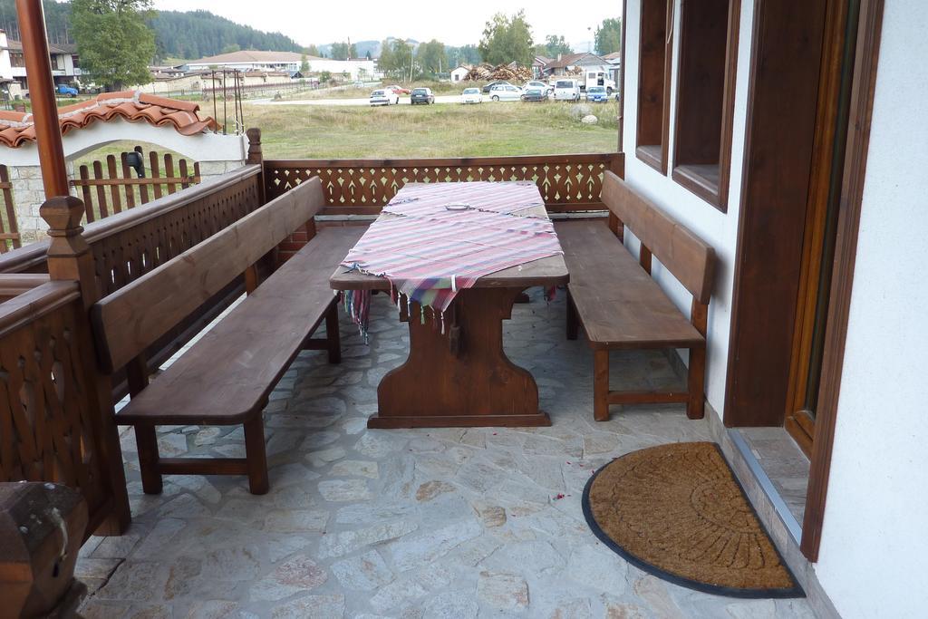 Guest House H Dzhogolanov โคปริฟชทิทซา ภายนอก รูปภาพ