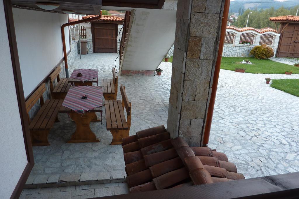 Guest House H Dzhogolanov โคปริฟชทิทซา ภายนอก รูปภาพ