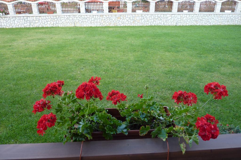 Guest House H Dzhogolanov โคปริฟชทิทซา ภายนอก รูปภาพ