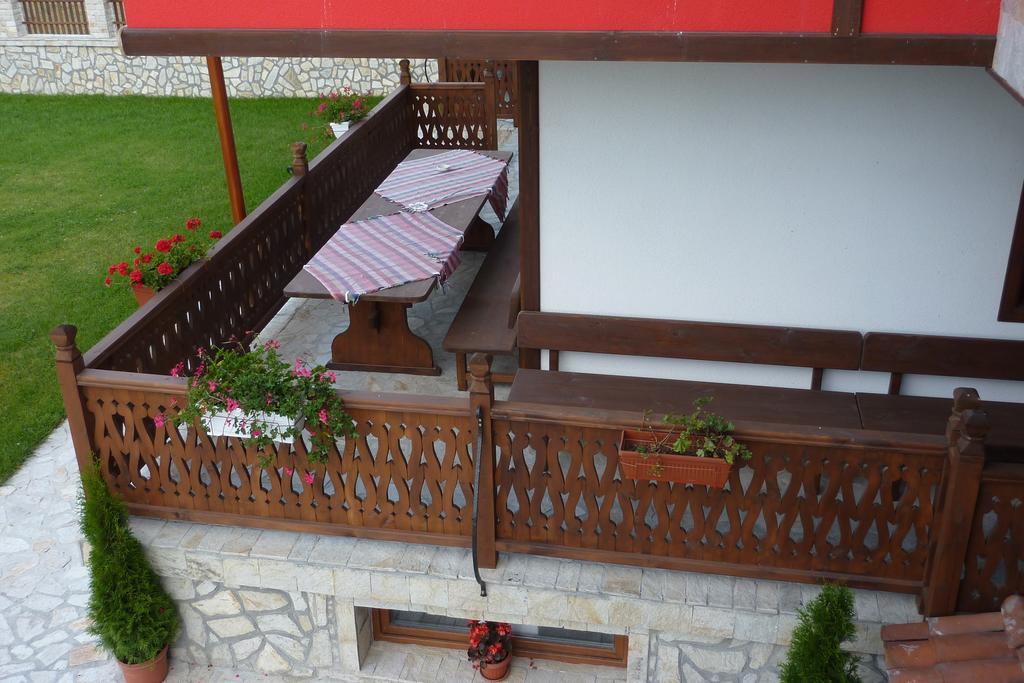 Guest House H Dzhogolanov โคปริฟชทิทซา ภายนอก รูปภาพ