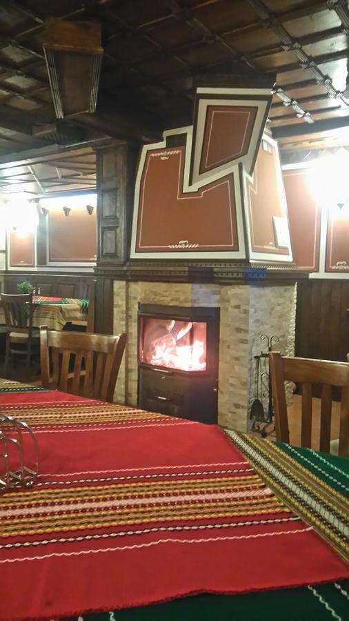 Guest House H Dzhogolanov โคปริฟชทิทซา ภายนอก รูปภาพ